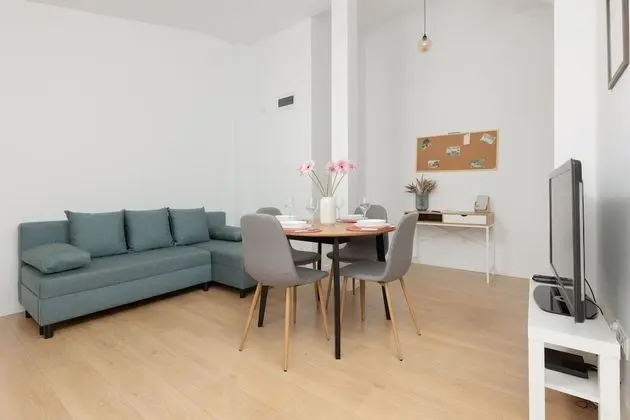 Apartment Warsaw Mińska by Renters
