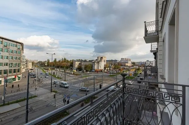 Apartment Warsaw Targowa by Renters