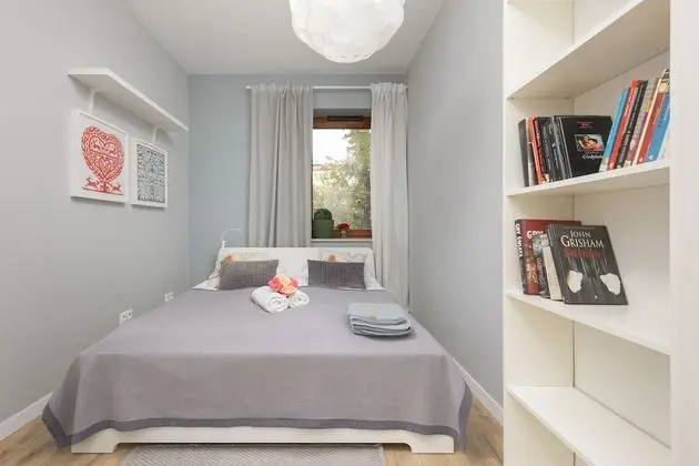 Apartment Warsaw Woronicza by Renters