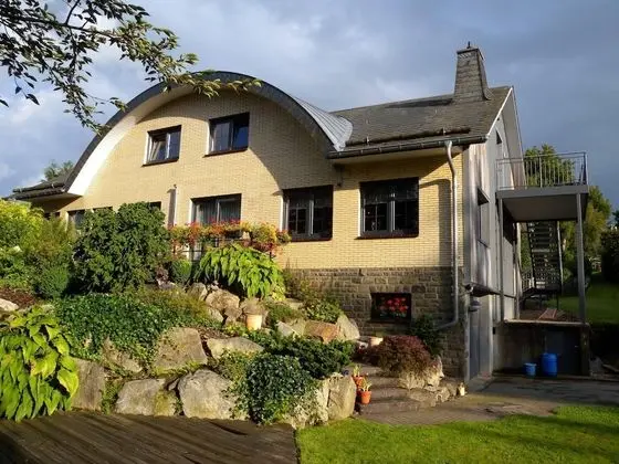 Apartment in Weywertz With Private Garden & Terrace