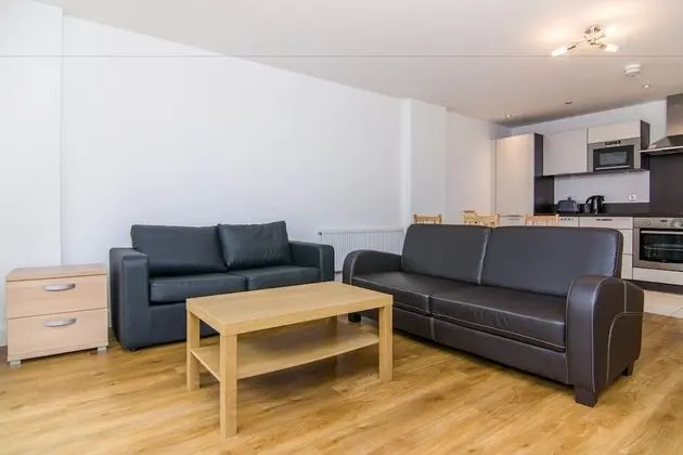 Apartment Wharf – Water Gardens - İç Mekan