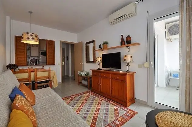 Apartment Wok Lloretholiday - Oda Düzeni