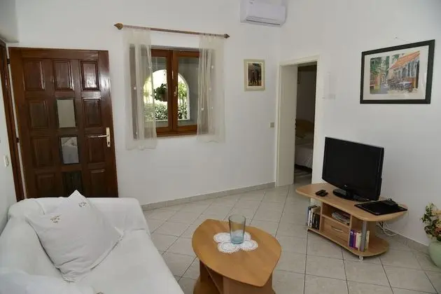 Apartment Wood Street and India - İç Mekan