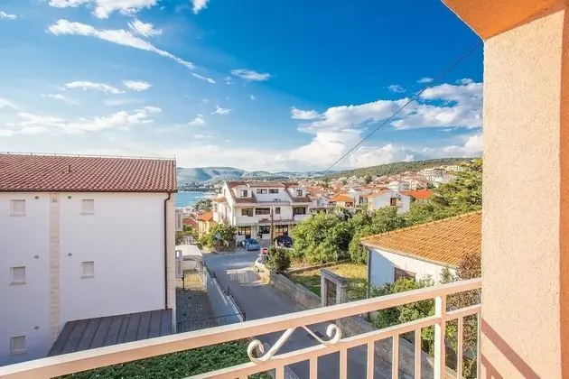 Apartment Zoki i Goga / Two Bedroom