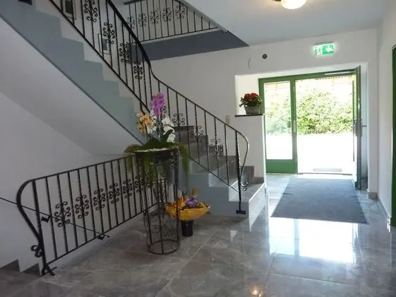 Apartmenthaus Sonnenschein - Lobi