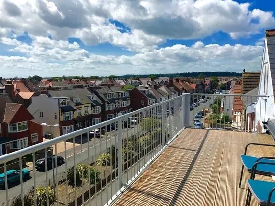 Apartments at 52