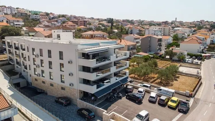 Apartments Adriatic Pearl - Dış Mekan