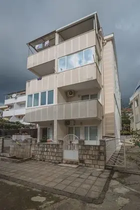 Apartments Andjela - Dış Mekan