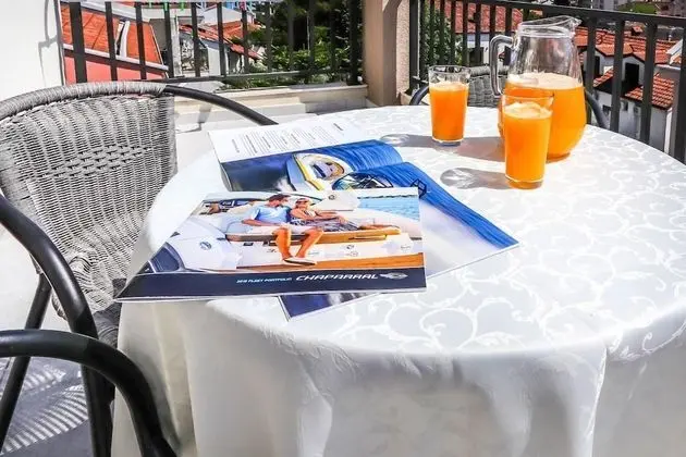 Apartments Aqua Breeze - Yerinde Yemek