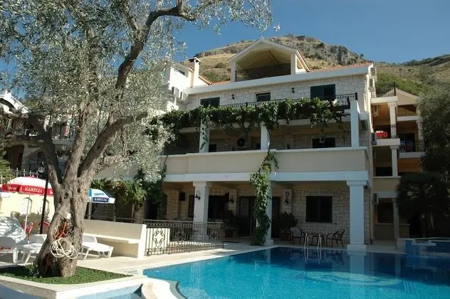 Apartments Balic - Havuz