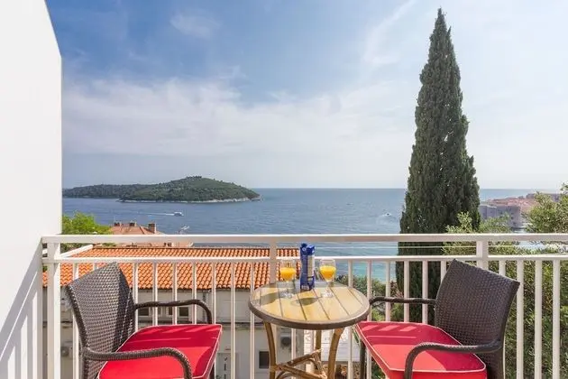 Apartments Banje Beach