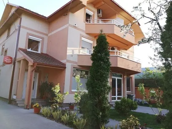 Hotel Apartments Bella Mare Belgrade - Dış Mekan