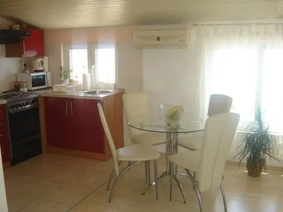 Apartments Benutić / One Bedroom A1 - Mutfak