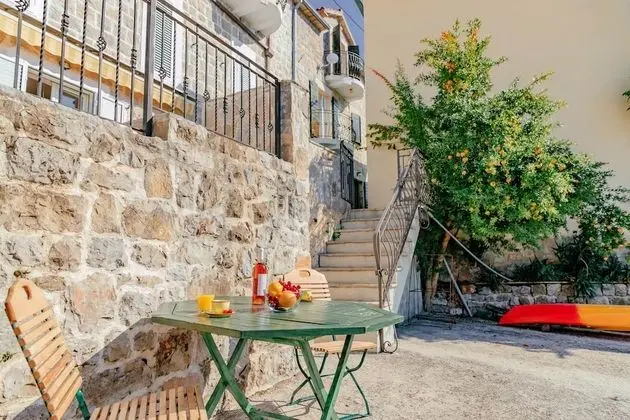 Apartments Bigovo Veljic - Dış Mekan
