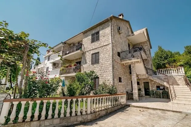 Apartments Bonaca Igalo