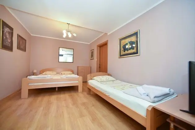 Apartments Calenic - Oda