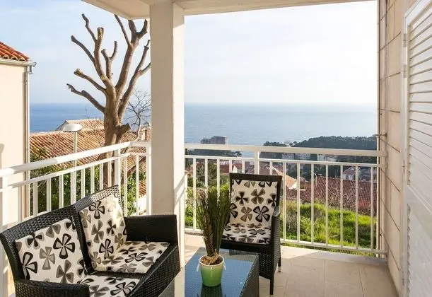 Apartments Carmelitta