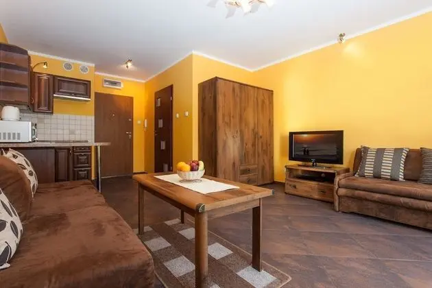 Apartments Chelmonskiego 11 by Renters