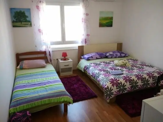 Apartments City Walls