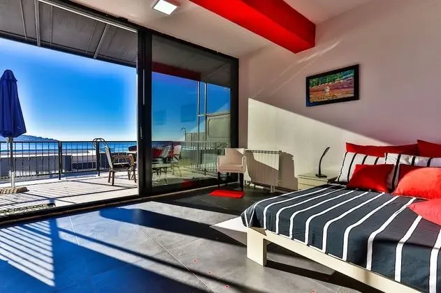 Apartments On The Coast - Oda