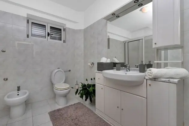 Apartments Cobrnic - Banyo Tipleri