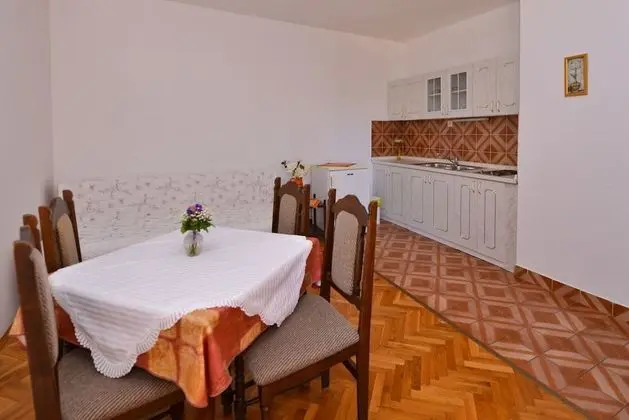 Apartments Cola - Mutfak
