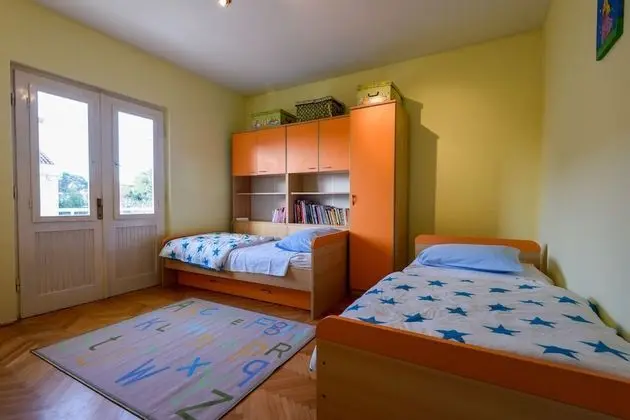 The Apartments Consists of two Bedrooms, a Bathroom, a Kitchen and a Living Room