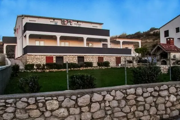 Apartments Dalmatinka Metajna Novalja - Dış Mekan