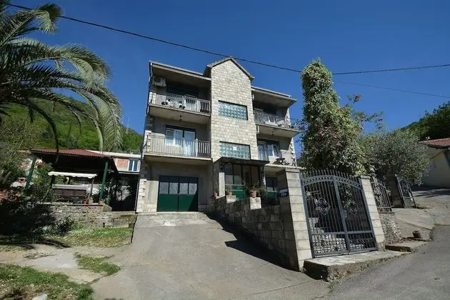 Apartments Dinko Zifra - Dış Mekan