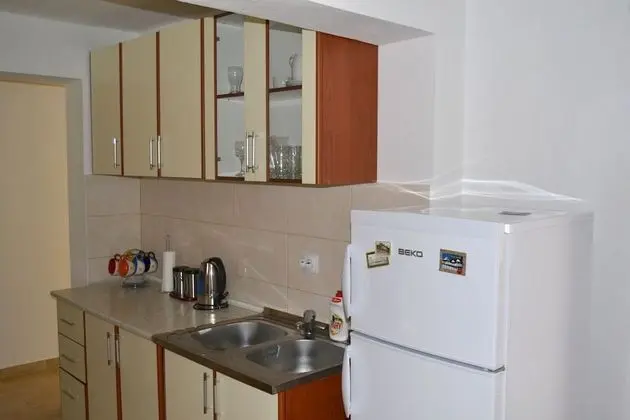Apartments Dobrisa - Mutfak
