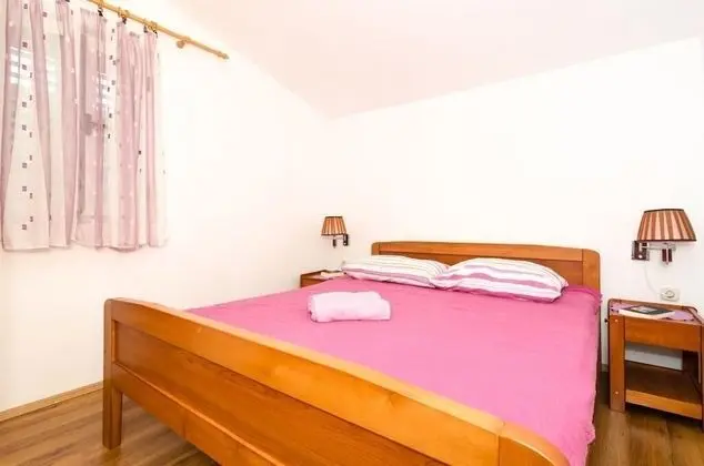 Apartments Ereš Žuronja - Oda