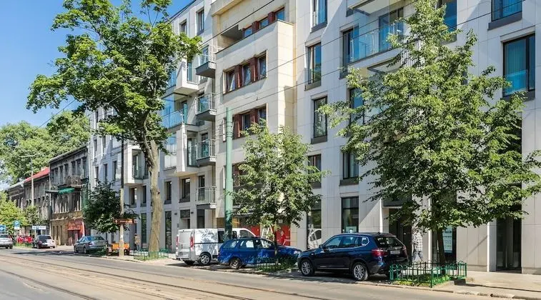 Apartments with Event Space & Hot Tub