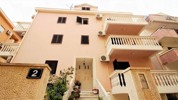 Apartments Glomazic