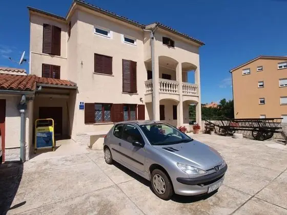 Apartments Grace 718