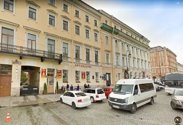 Apartments on Italianskaya 11
