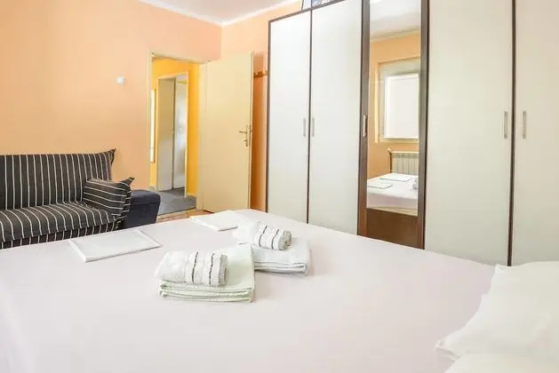 Apartments Ivardic - Oda