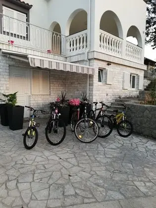 Apartments Ivezic