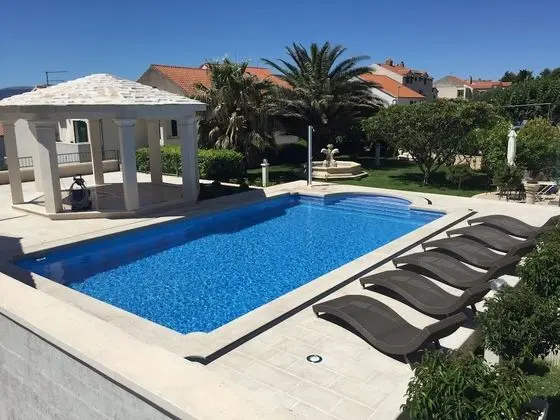 Apartments Villa Jadranka - Havuz