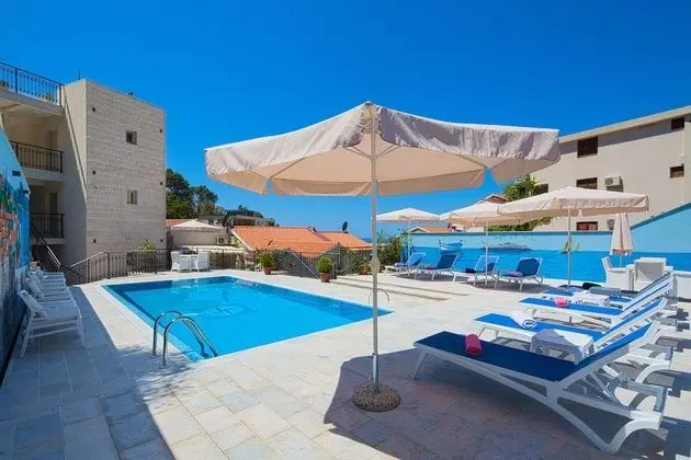 Apartments Jovan - Havuz