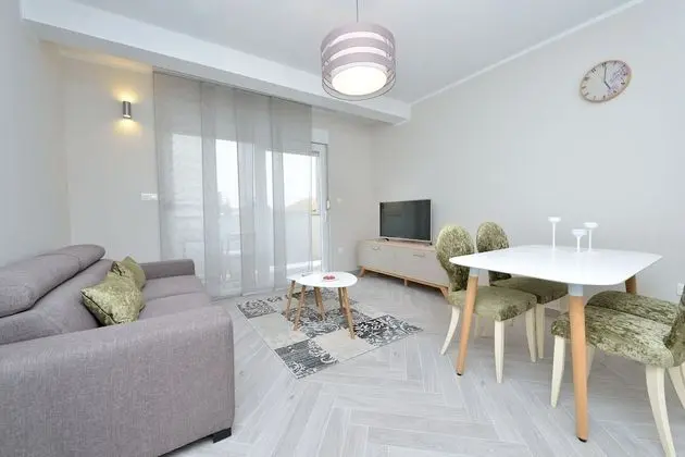 Apartments Villa Karla - İç Mekan
