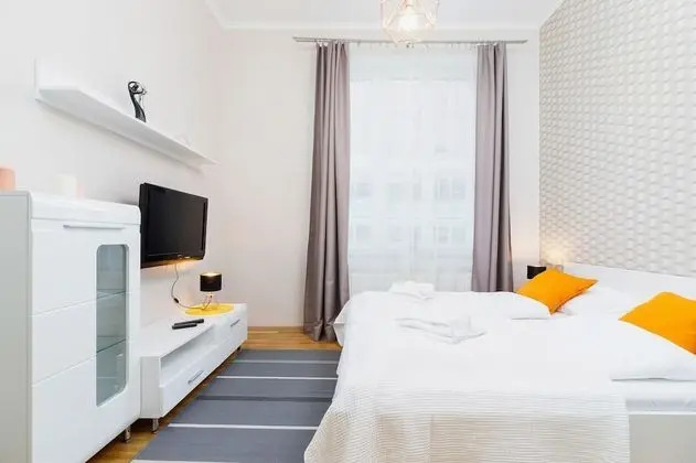 Apartments Krakow Topolowa by Renters