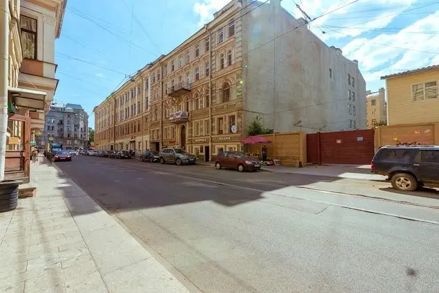 Apartments on Kuznechnyy 19