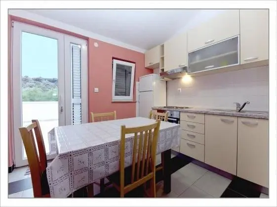 Apartments Lajci - İç Mekan