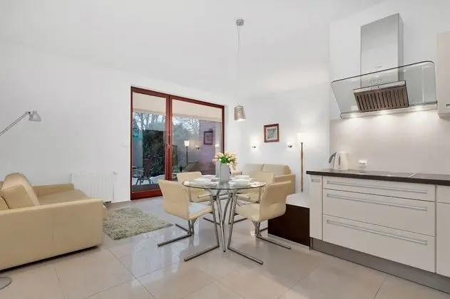 Apartments Lesna 17 by Renters