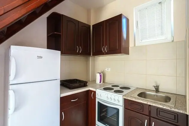 Apartments LORA - Mutfak