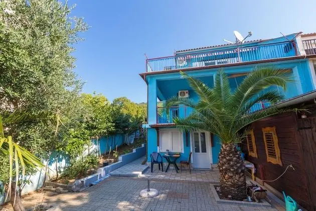 Apartments Luji