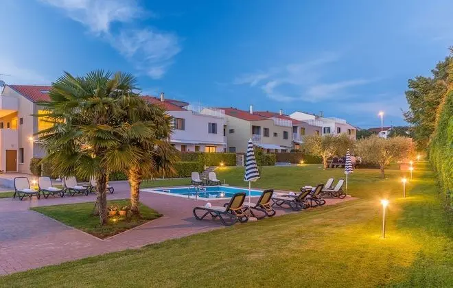 Apartments Maj Residence Premium - Dış Mekan