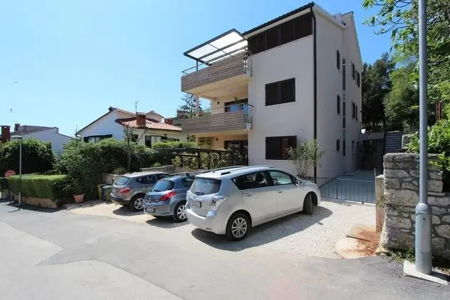 Apartments Makado