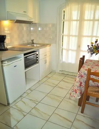 Apartments Maria With Amazing Pool - Agios Gordios Beach - Yerinde Yemek