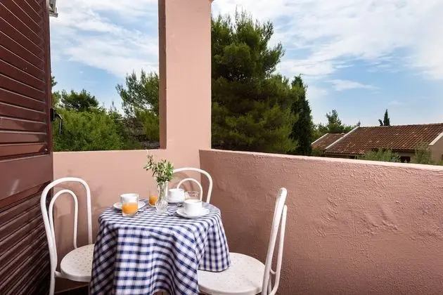 Apartments Medena Budget